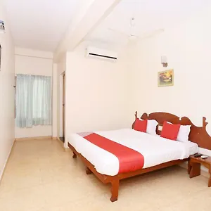 *** Hotel Oyo 39853 Manna Residency India